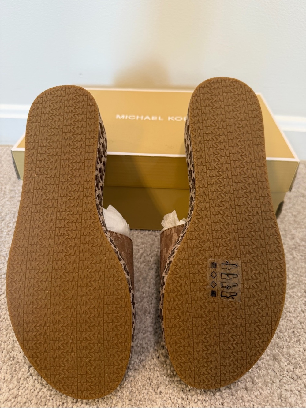 Michael Kors Luggage Tan Shoe Box - Picture 3 of 4
